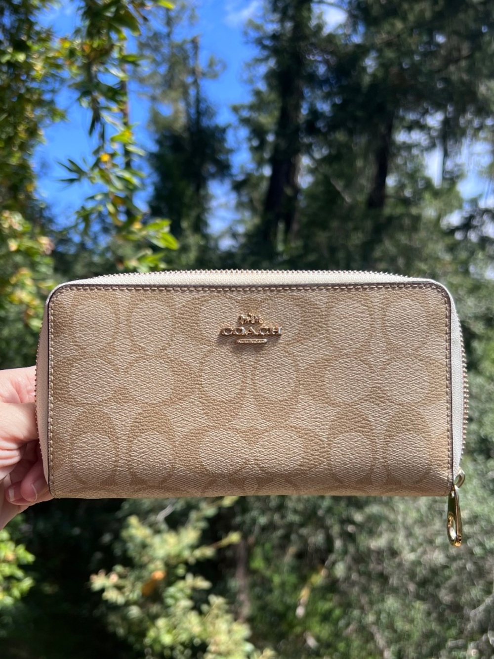 COACH Long Zip-Around Wallet Signature Canvas Khaki with Gold Hardware AUTHENTIC